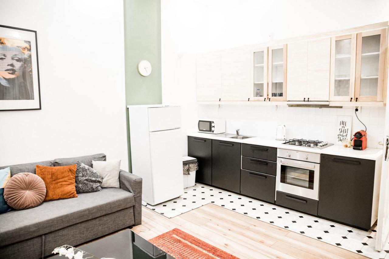Stylish Central Location Kazincy Netflix 1Br บูดาเปสต์ ภายนอก รูปภาพ