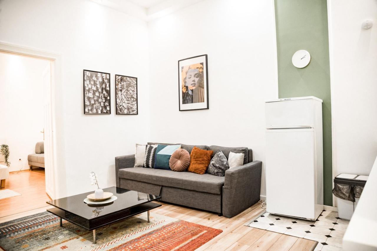 Stylish Central Location Kazincy Netflix 1Br บูดาเปสต์ ภายนอก รูปภาพ